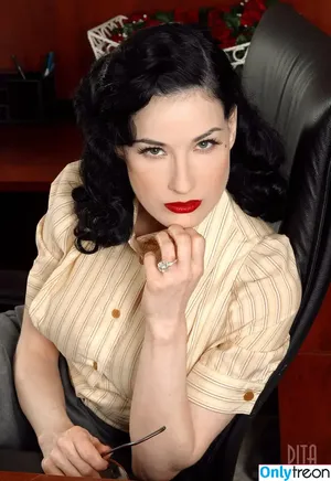 Dita Von Teese / Ditavonteese nude photo #1914