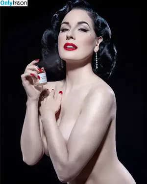 Dita Von Teese / Ditavonteese nude photo #3229