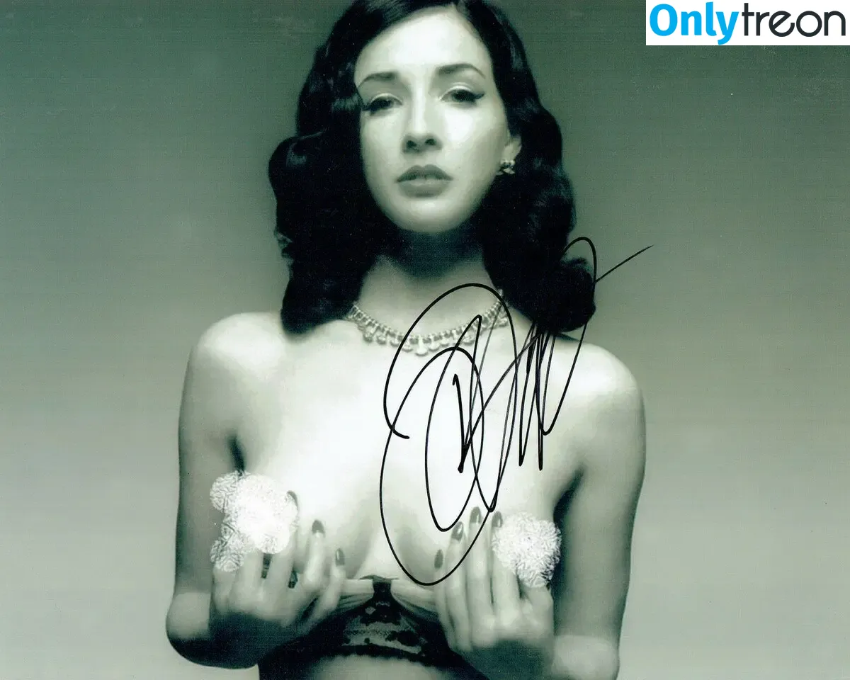 Dita Von Teese nude photo #3223 (Ditavonteese)