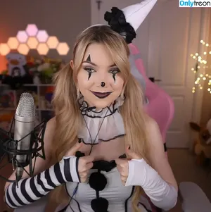 Dizzykitten / dizzykitten7 / dizzykittenpaws / thedizzykitten nude photo #0716