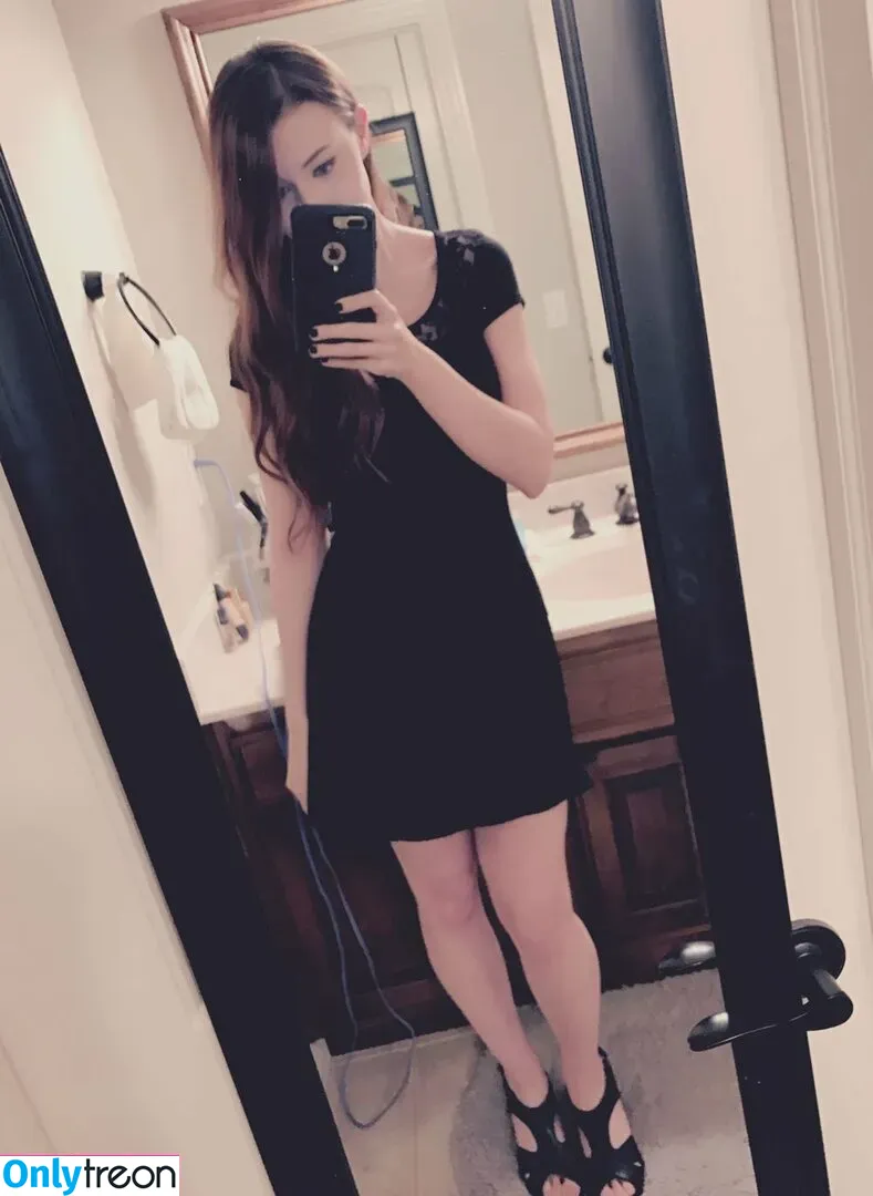 Dizzykitten nude photo #0113 (dizzykitten7 / dizzykittenpaws / thedizzykitten)