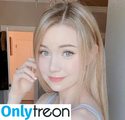 Dizzykitten nude photo #0305 (dizzykitten7 / dizzykittenpaws / thedizzykitten)