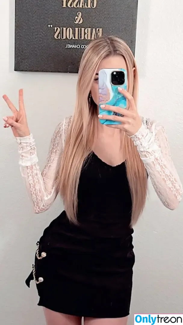 Dizzykitten nude photo #0497 (dizzykitten7 / dizzykittenpaws / thedizzykitten)