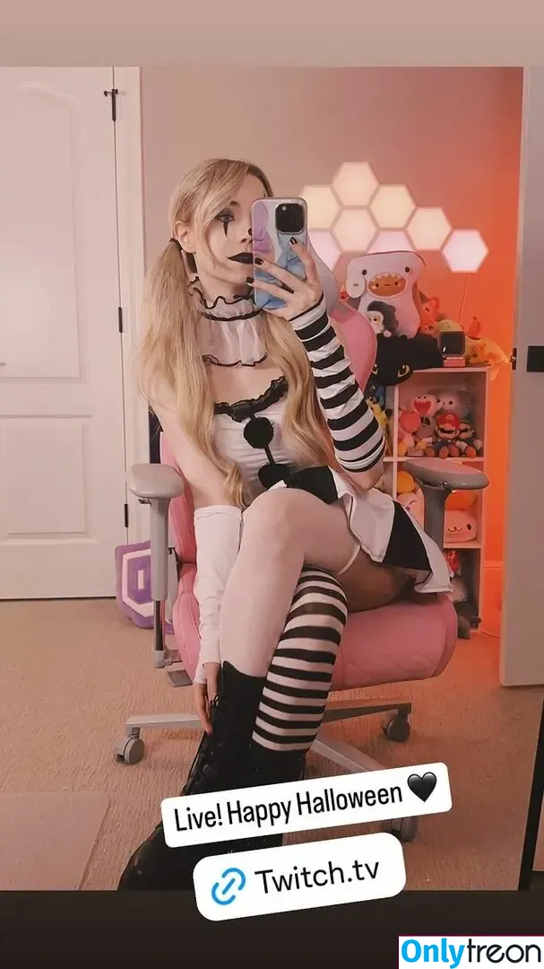 Dizzykitten nude photo #0691 (dizzykitten7 / dizzykittenpaws / thedizzykitten)