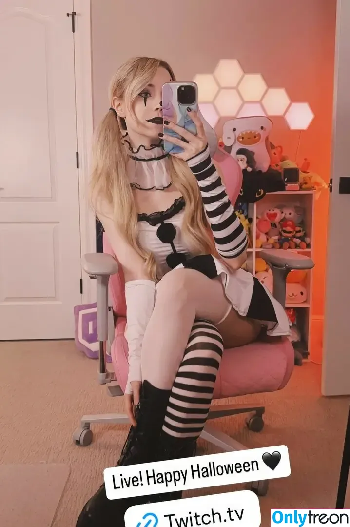 Dizzykitten nude photo #0726 (dizzykitten7 / dizzykittenpaws / thedizzykitten)