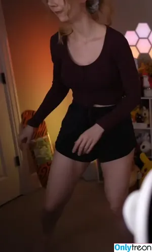 Dizzykitten / dizzykitten7 / dizzykittenpaws / thedizzykitten nude photo #1216