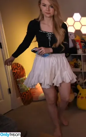 Dizzykitten / dizzykitten7 / dizzykittenpaws / thedizzykitten nude photo #1320
