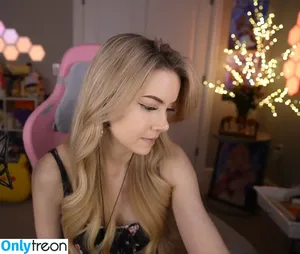Dizzykitten / dizzykitten7 / dizzykittenpaws / thedizzykitten nude photo #1402