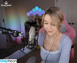 Dizzykitten / dizzykitten7 / dizzykittenpaws / thedizzykitten nude photo #1604