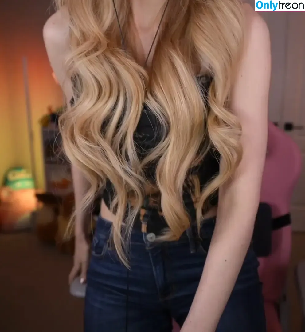 Dizzykitten nude photo #1261 (dizzykitten7 / dizzykittenpaws / thedizzykitten)