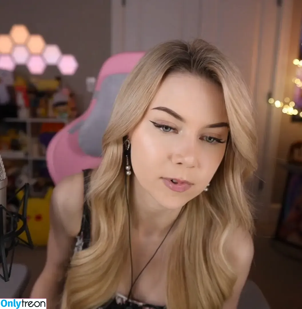 Dizzykitten nude photo #1412 (dizzykitten7 / dizzykittenpaws / thedizzykitten)