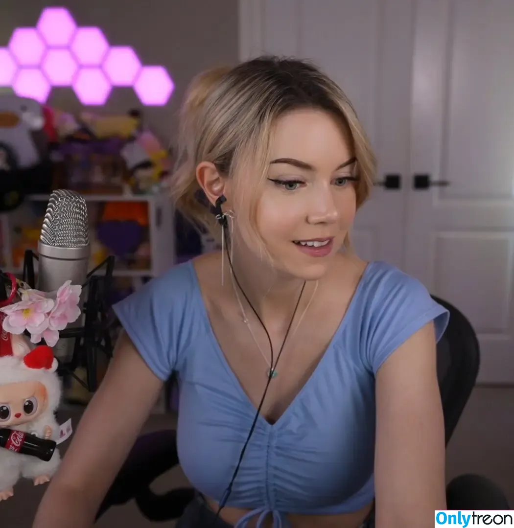 Dizzykitten nude photo #2441 (dizzykitten7 / dizzykittenpaws / thedizzykitten)
