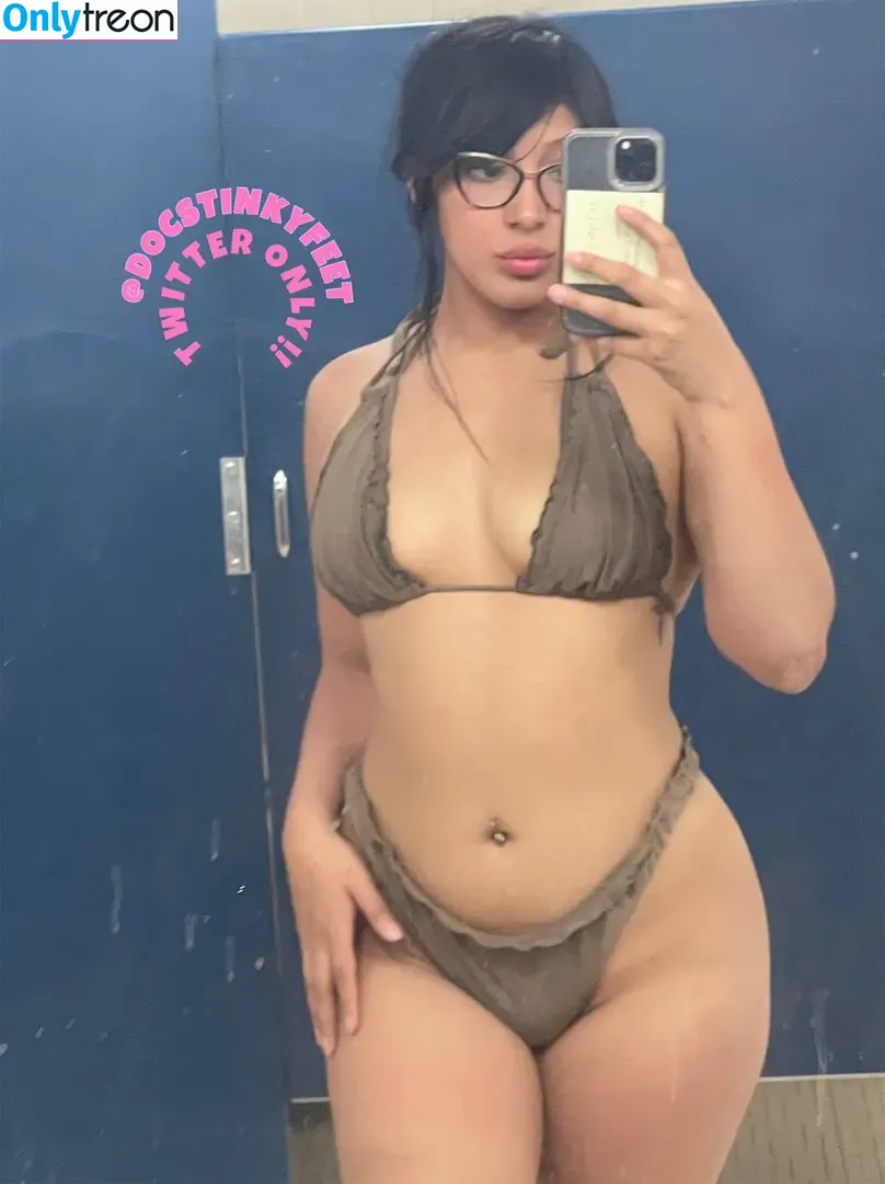 docstinkyfeet nude photo #0011 (Spoil Yaya)