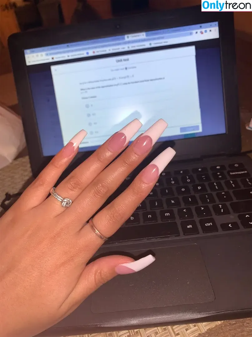 docstinkyfeet nude photo #0016 (Spoil Yaya)