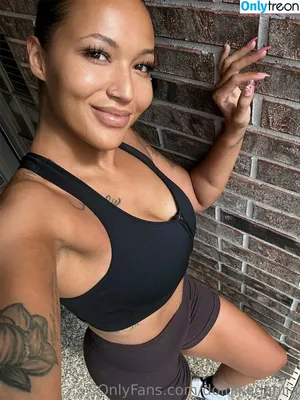 doitlikedahlia / the_ugly_dahlia_boutique nude photo #0001