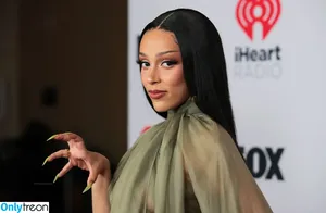 Doja Cat / DojaCat nude photo #0077