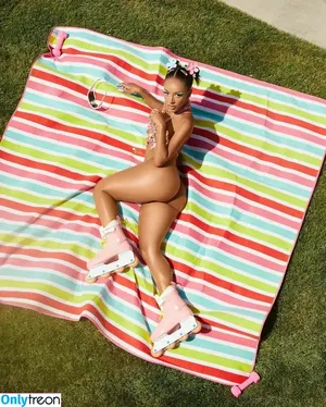 Doja Cat / DojaCat nude photo #0221