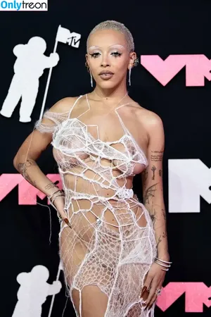 Doja Cat / DojaCat nude photo #0546