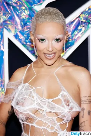 Doja Cat / DojaCat nude photo #0548