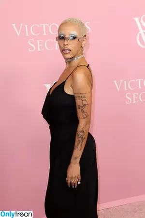 Doja Cat / DojaCat nude photo #0565