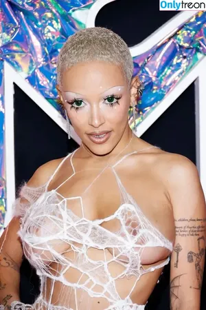 Doja Cat / DojaCat nude photo #0626