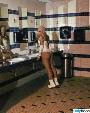 Doja Cat / DojaCat nude photo #0686