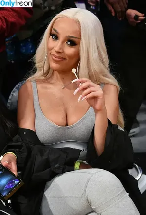 Doja Cat / DojaCat nude photo #0733