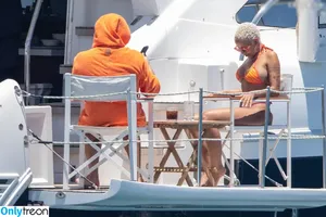 Doja Cat / DojaCat nude photo #0877