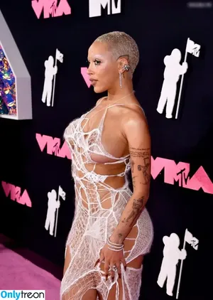 Doja Cat / DojaCat nude photo #0947