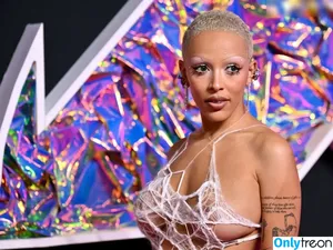 Doja Cat / DojaCat nude photo #0949