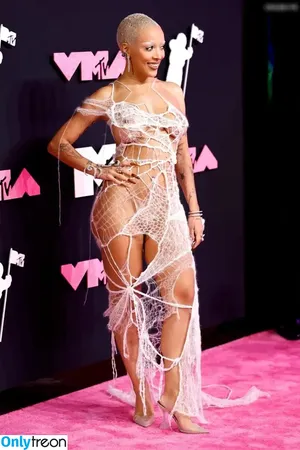 Doja Cat / DojaCat nude photo #0950