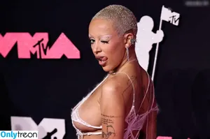 Doja Cat / DojaCat nude photo #0952