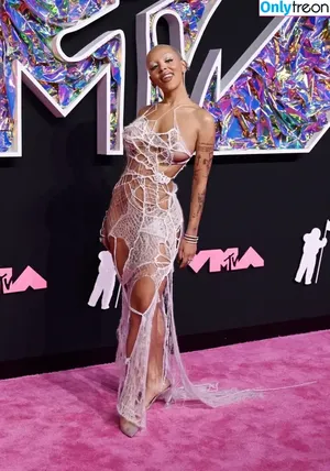 Doja Cat / DojaCat nude photo #0953