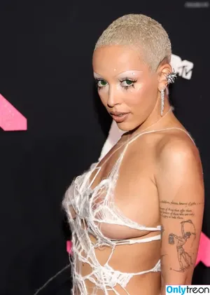 Doja Cat / DojaCat nude photo #0961