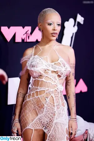 Doja Cat / DojaCat nude photo #0965