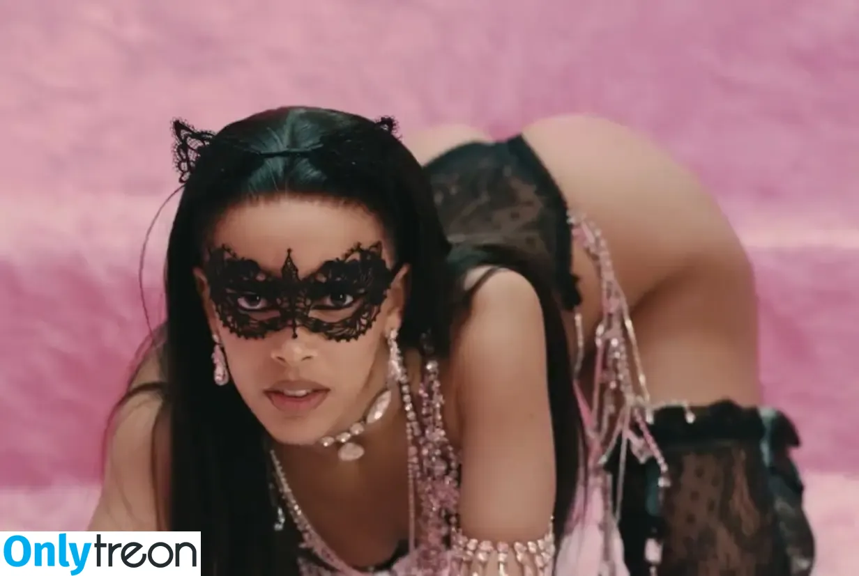 Doja Cat nude photo #0011 (DojaCat)