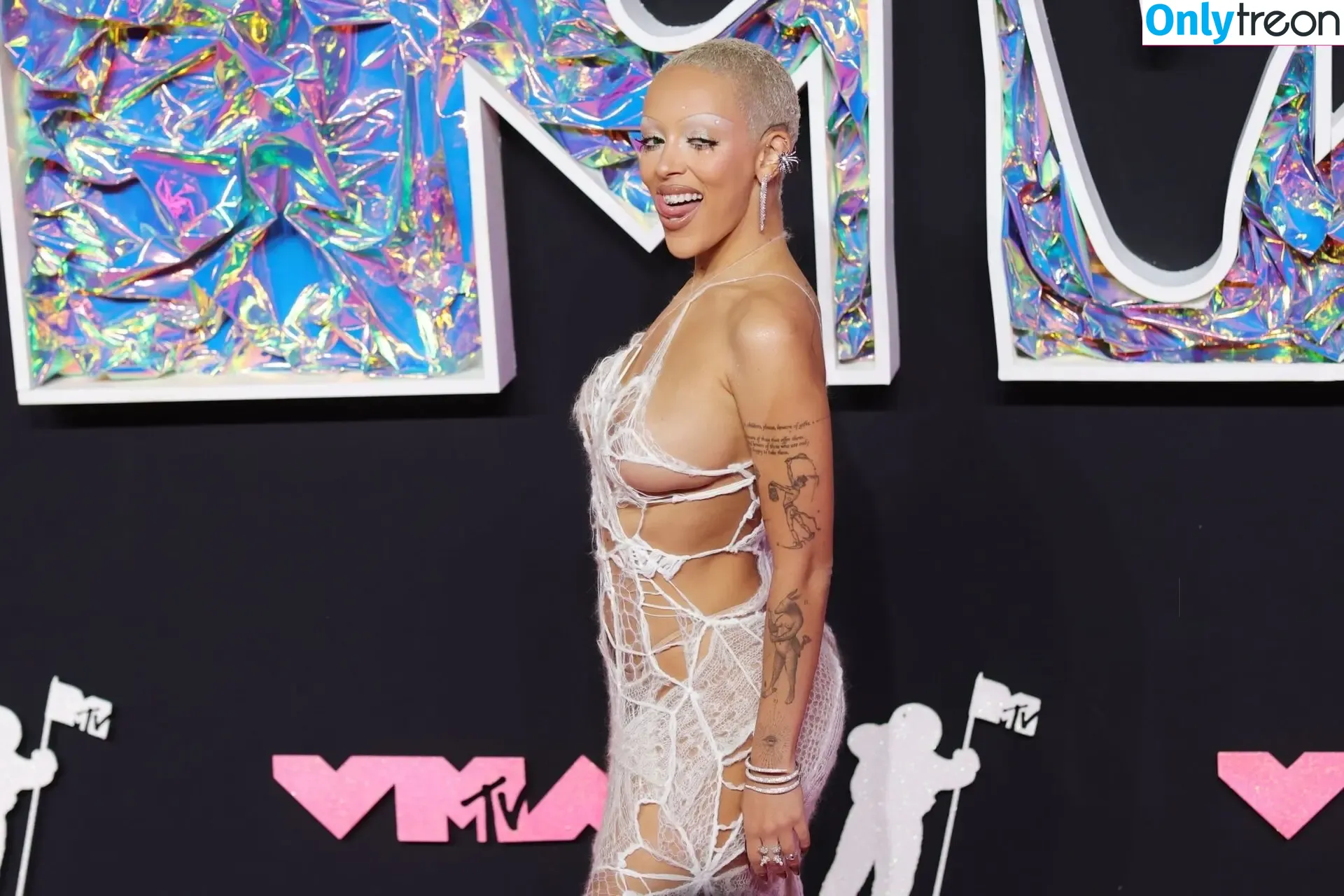 Doja Cat nude photo #0632 (DojaCat)