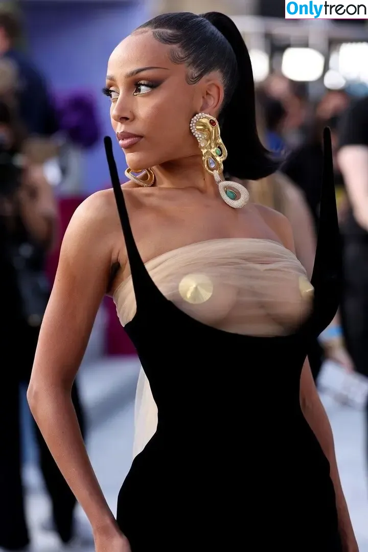 Doja Cat nude photo #1062 (DojaCat)