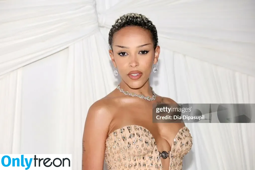 Doja Cat nude photo #1363 (DojaCat)