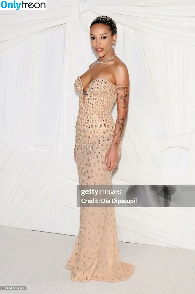 Doja Cat nude photo #1364 (DojaCat)