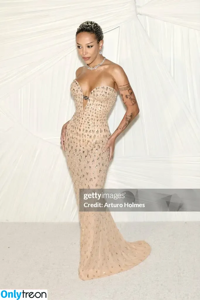 Doja Cat nude photo #1371 (DojaCat)