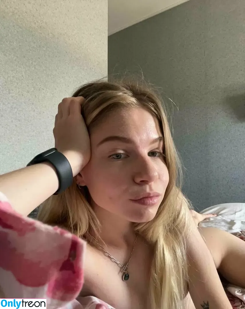 dolcheevitaa nude photo #0008 (dolcheevitaa)