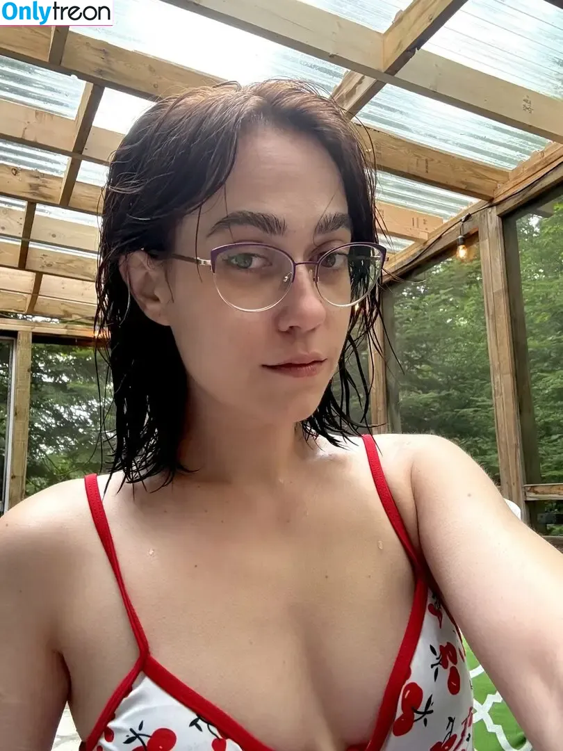 dollylol nude photo #0104 (diabolic_dolly / dollybxbyy)