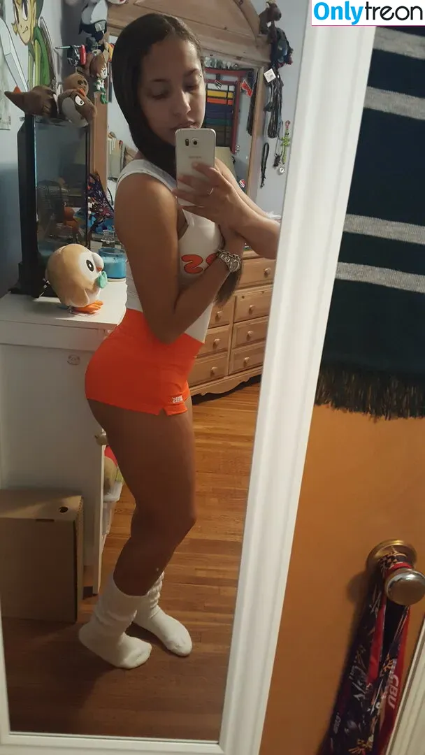 Domi Cosplay nude photo #0320 (domi_cosplay)