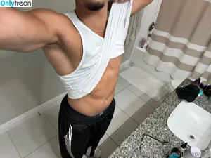 dominicanpapi4 / ralphyperdomo nude photo #0123