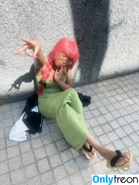 Domolambic nude photo #0017 (Bricky)