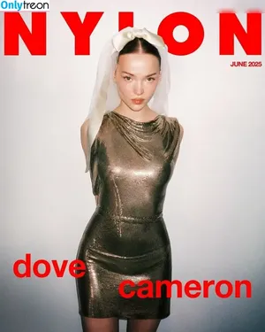 Dove Cameron / darkwingdove / dovecameron nude photo #0312