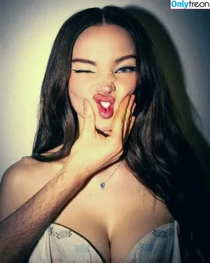 Dove Cameron / darkwingdove / dovecameron nude photo #0367