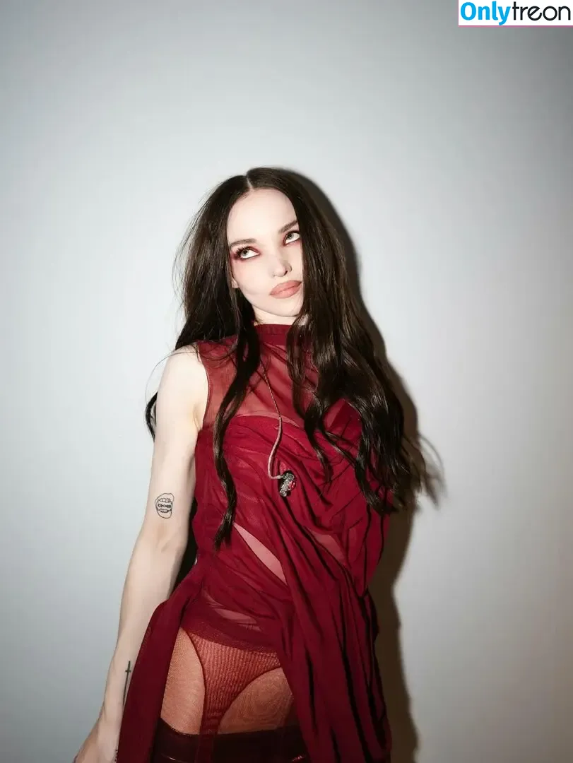 Dove Cameron nude photo #0324 (darkwingdove / dovecameron)