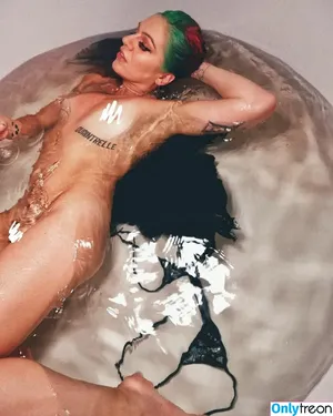 Dr. Timaree Leigh / drtimaree / honeytree.evileye / timbalingling nude photo #0046